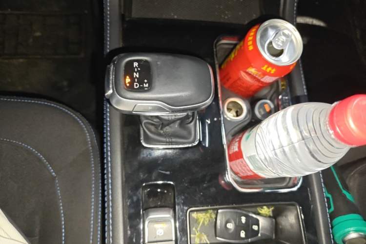 Used BAIC Off-Road BJ40 2022 2.0T Automatic Four-Wheel Drive Business Edition Gear Lever