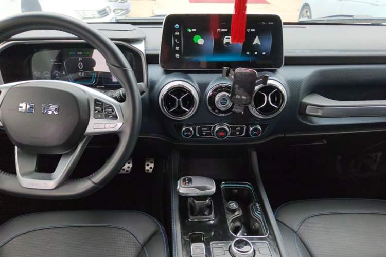 Used BAIC Off-Road BJ40 2023 2.0T Automatic Four-Wheel Drive Urban Hunter Edition Chivalrous Type Audio And AC Panel
