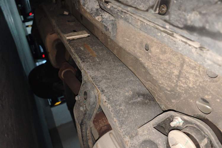 Used BAIC Off-Road BJ40 2023 2.0T Automatic Four-Wheel Drive Urban Hunter Edition Chivalrous Type Chassis Front Right
