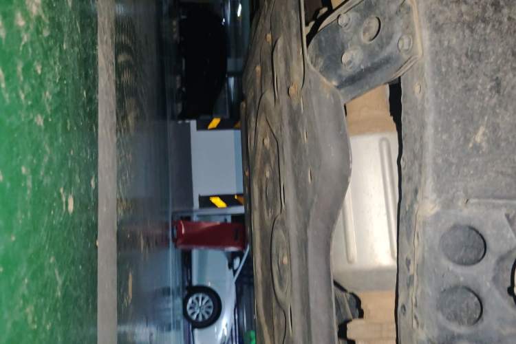 Used BAIC Off-Road BJ40 2023 2.0T Automatic Four-Wheel Drive Urban Hunter Edition Chivalrous Type Chassis Rear Left