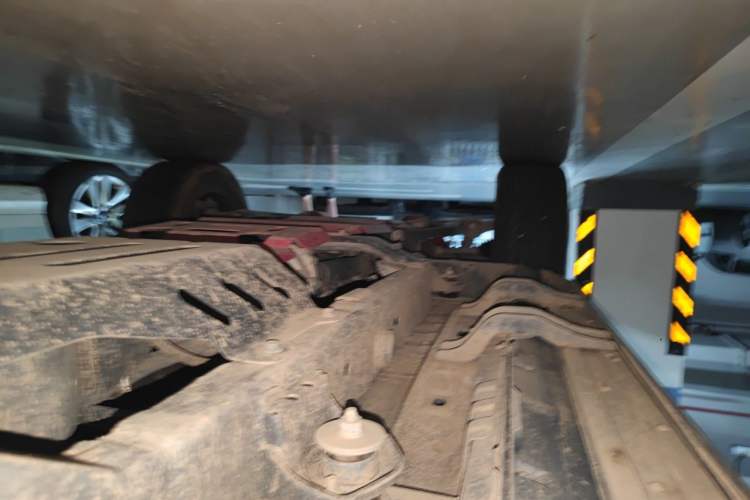 Used BAIC Off-Road BJ40 2023 2.0D Automatic Four-Wheel Drive Blade Hero Edition Adventurer Type Chassis Rear Left