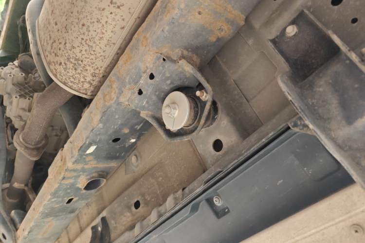 Used BAIC Off-Road BJ40 2023 2.0T Automatic Four-Wheel Drive Urban Hunter Edition Chivalrous Type Chassis Rear Right