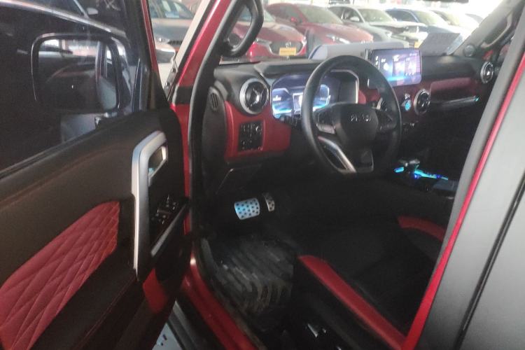 Used BAIC Off-Road BJ40 2023 2.0D Automatic Four-Wheel Drive Blade Hero Edition Adventurer Type Driver Seat