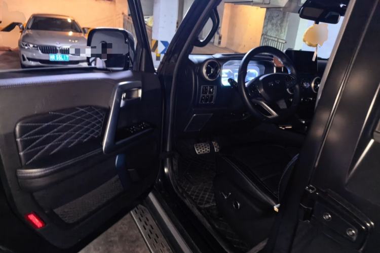 Used BAIC Off-Road BJ40 2023 2.0D Automatic Four-Wheel Drive Blade Hero Edition Adventurer Type Driver Seat