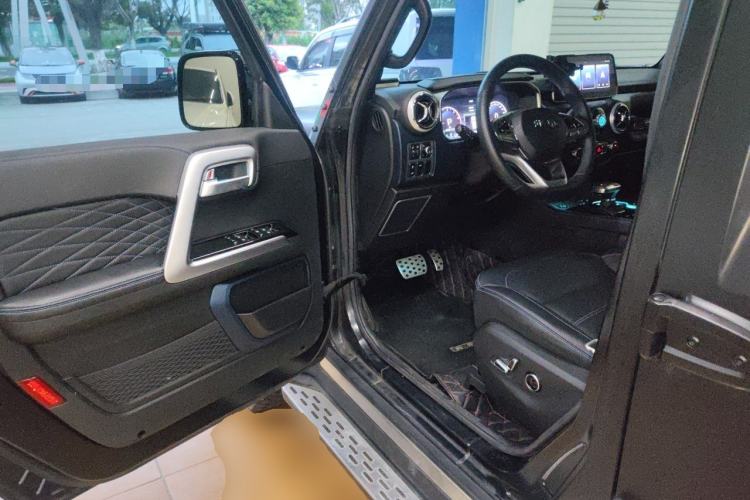 Used BAIC Off-Road BJ40 2023 2.0D Automatic Four-Wheel Drive Blade Hero Edition Adventurer Type Driver Seat