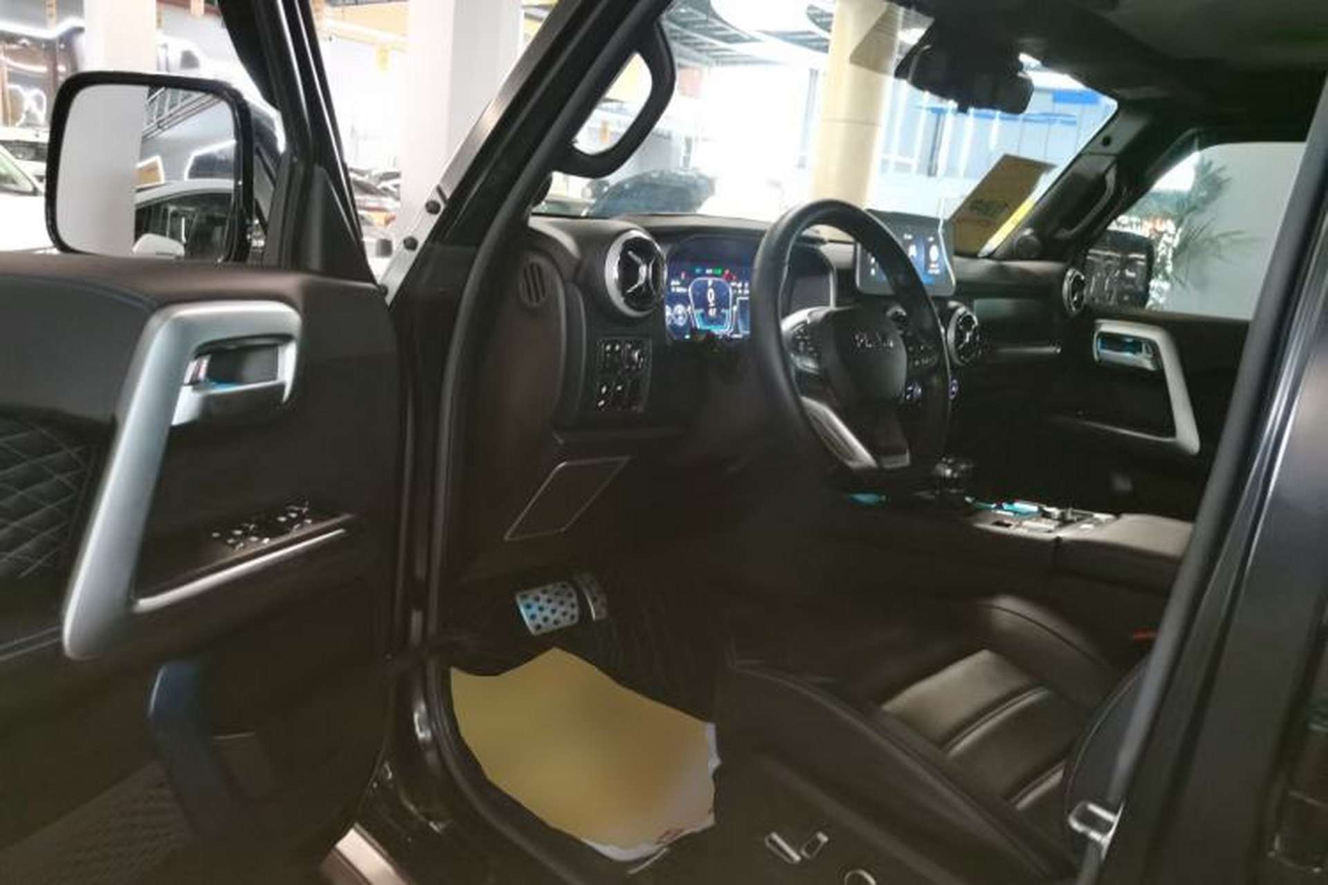 Used BAIC Off-Road BJ40 2023 2.0D Automatic Four-Wheel Drive Blade Hero Edition Adventurer Type Driver Seat