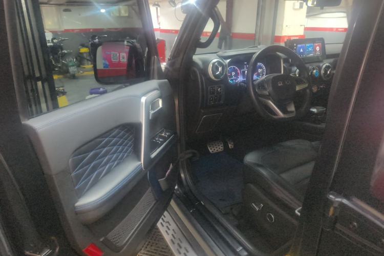 Used BAIC Off-Road BJ40 2023 2.0D Automatic Four-Wheel Drive Blade Hero Edition Adventurer Type Driver Seat