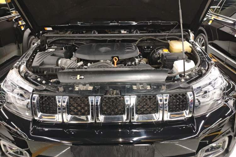 Used BAIC Off-Road BJ40 2023 2.0T Automatic Four-Wheel Drive Urban Hunter Edition Chivalrous Type Engine Bay
