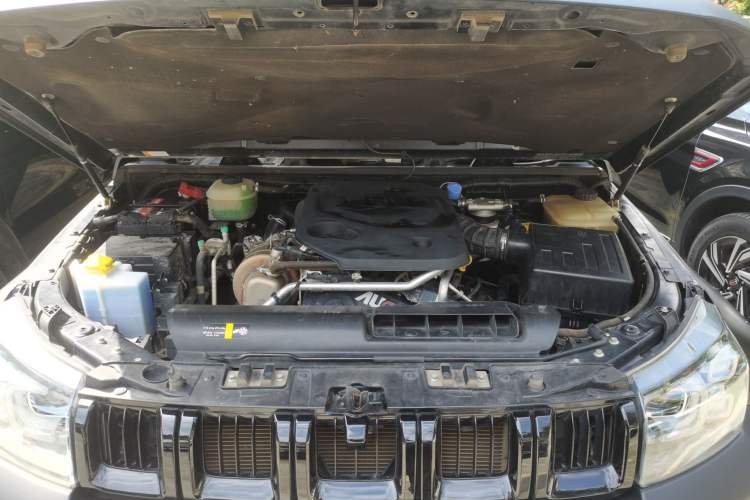 Used BAIC Off-Road BJ40 2023 2.0D Automatic Four-Wheel Drive Blade Hero Edition Adventurer Type Engine Bay