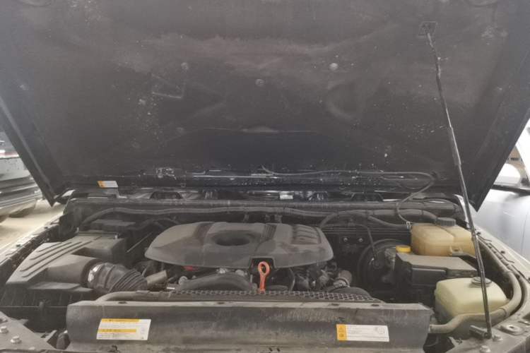 Used BAIC Off-Road BJ40 2023 2.0T Automatic Four-Wheel Drive Urban Hunter Edition Chivalrous Type Engine Bay