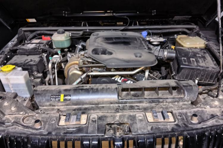 Used BAIC Off-Road BJ40 2023 2.0D Automatic Four-Wheel Drive Blade Hero Edition Adventurer Type Engine Bay