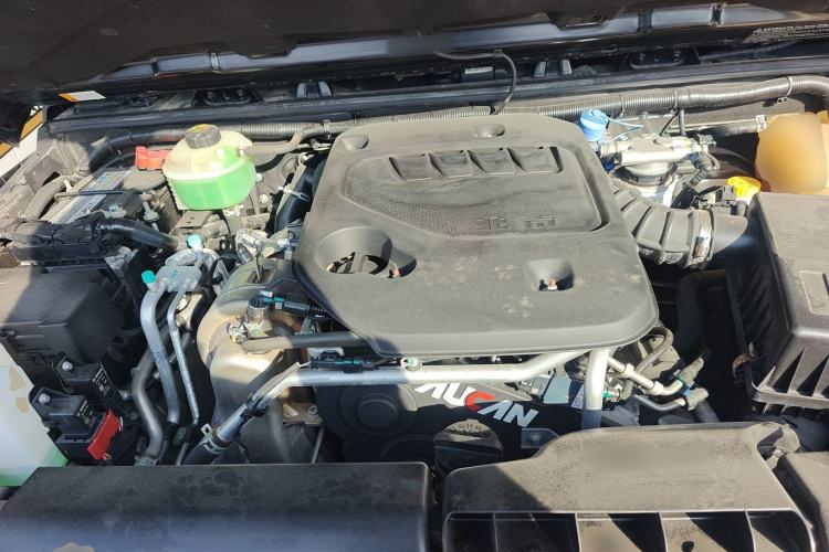 Used BAIC Off-Road BJ40 2023 2.0D Automatic Four-Wheel Drive Blade Hero Edition Adventurer Type Engine Bay