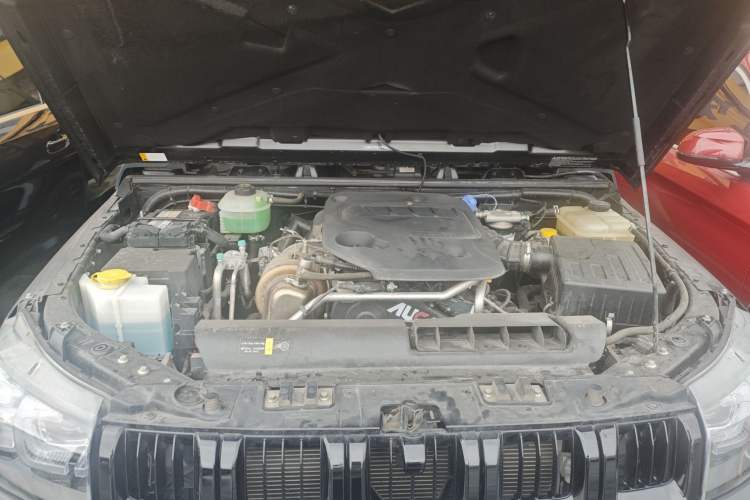 Used BAIC Off-Road BJ40 2023 2.0D Automatic Four-Wheel Drive Blade Hero Edition Adventurer Type Engine Bay