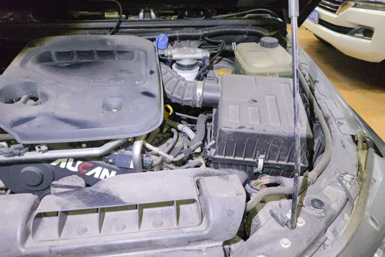 Used BAIC Off-Road BJ40 2023 2.0D Automatic Four-Wheel Drive Blade Hero Edition Adventurer Type Engine Bay Left