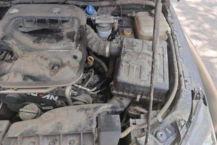 Used BAIC Off-Road BJ40 2023 2.0D Automatic Four-Wheel Drive Blade Hero Edition Adventurer Type Engine Bay Left
