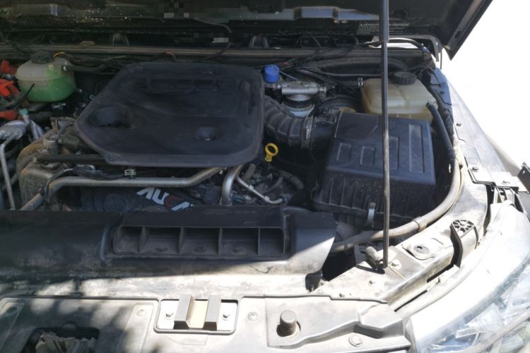 Used BAIC Off-Road BJ40 2023 2.0D Automatic Four-Wheel Drive Blade Hero Edition Adventurer Type Engine Bay Left