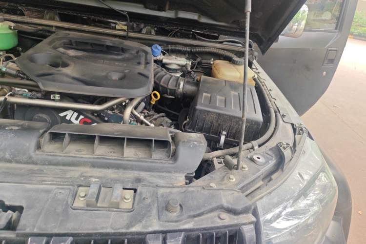 Used BAIC Off-Road BJ40 2023 2.0D Automatic Four-Wheel Drive Blade Hero Edition Adventurer Type Engine Bay Left