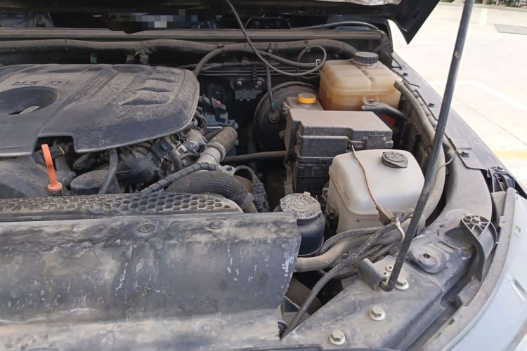 Used BAIC Off-Road BJ40 2023 2.0T Automatic Four-Wheel Drive Urban Hunter Edition Prestige Version Engine Bay Left