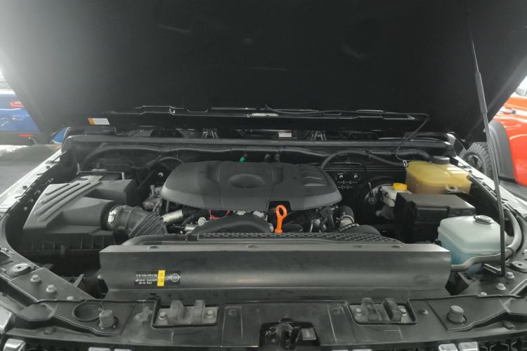 Used BAIC Off-Road BJ40 2023 2.0T Automatic Four-Wheel Drive Urban Hunter Edition Chivalrous Type Engine Bay