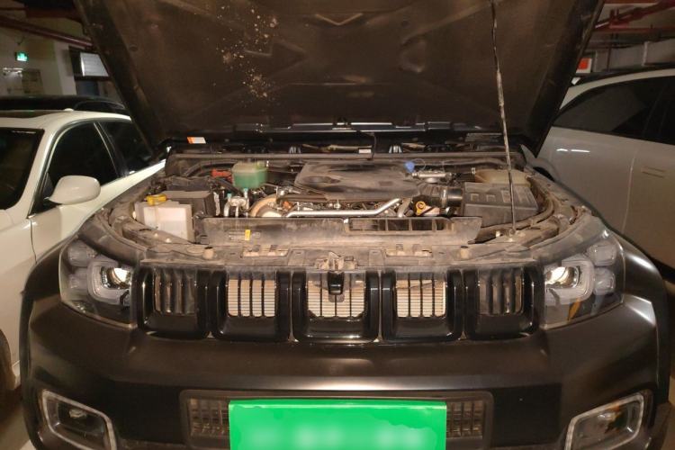 Used BAIC Off-Road BJ40 2023 2.0D Automatic Four-Wheel Drive Blade Hero Edition Adventurer Type Engine Bay