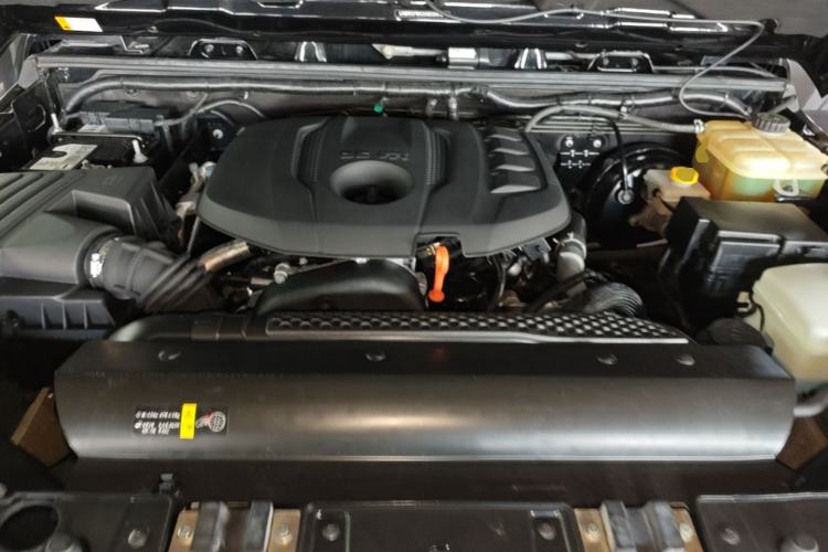 Used BAIC Off-Road BJ40 2023 2.0T Automatic Four-Wheel Drive Urban Hunter Edition Chivalrous Type Engine Bay