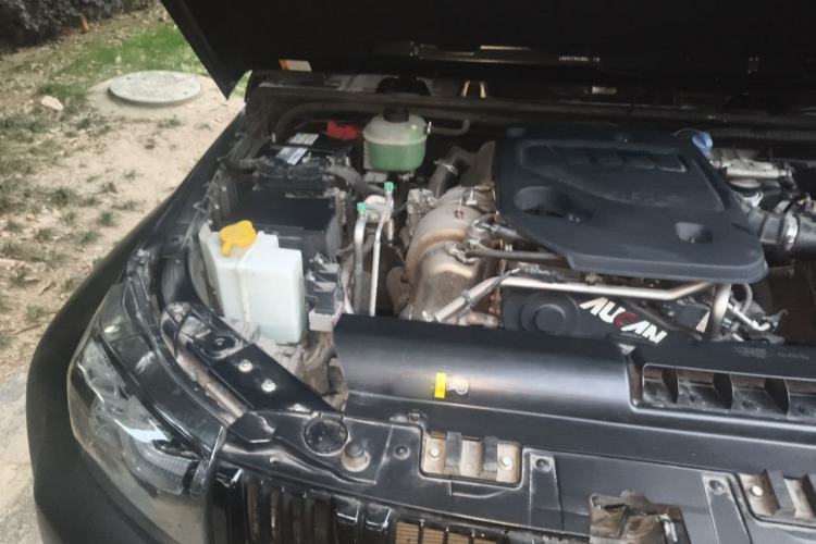 Used BAIC Off-Road BJ40 2023 2.0D Automatic Four-Wheel Drive Blade Hero Edition Adventurer Type (with Front and Rear Electronic Locks) Engine Bay Right