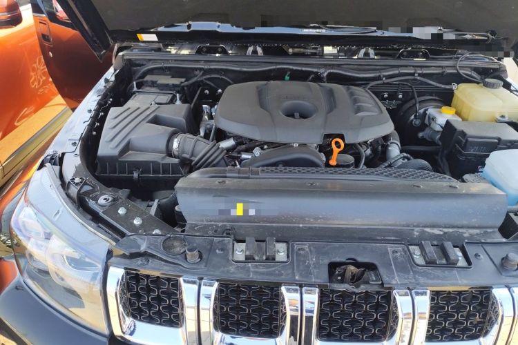 Used BAIC Off-Road BJ40 2023 2.0T Automatic Four-Wheel Drive Urban Hunter Edition Chivalrous Type Engine Bay Right