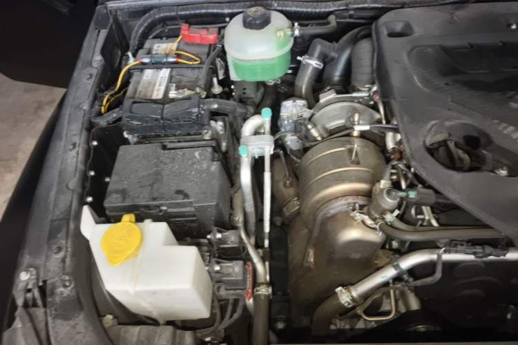 Used BAIC Off-Road BJ40 2023 2.0D Automatic Four-Wheel Drive Blade Hero Edition Adventurer Type Engine Bay Right