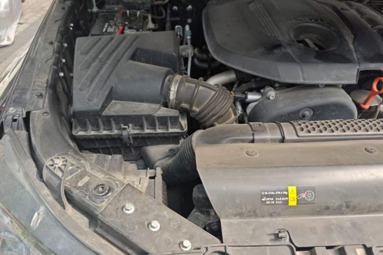 Used BAIC Off-Road BJ40 2023 2.0T Automatic Four-Wheel Drive Urban Hunter Edition Chivalrous Type Engine Bay Right
