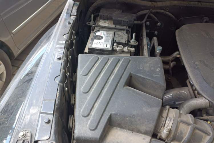 Used BAIC Off-Road BJ40 2023 2.0T Automatic Four-Wheel Drive Urban Hunter Edition Chivalrous Type Engine Bay Right