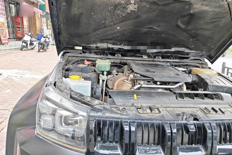 Used BAIC Off-Road BJ40 2023 2.0D Automatic Four-Wheel Drive Blade Hero Edition Adventurer Type Engine Bay Right