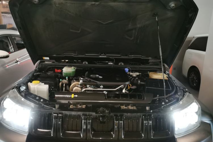 Used BAIC Off-Road BJ40 2023 2.0D Automatic Four-Wheel Drive Blade Hero Edition Adventurer Type Engine Bay