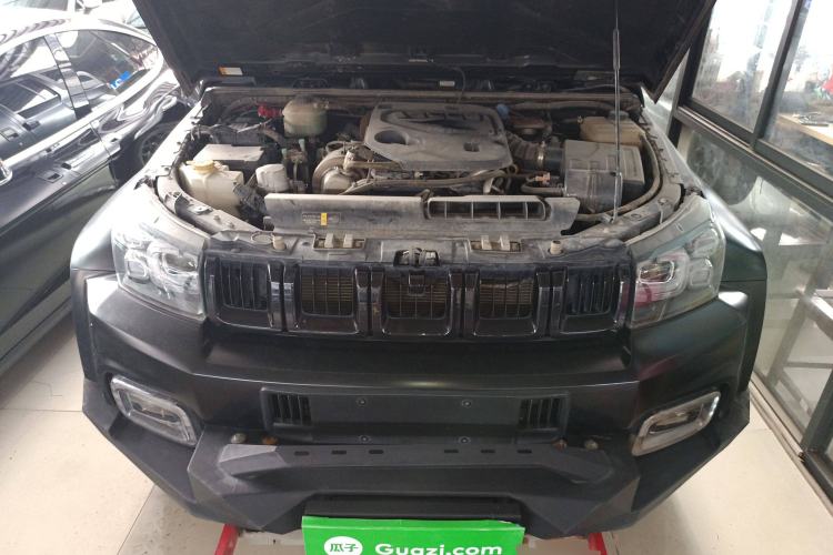 Used BAIC Off-Road BJ40 2023 2.0D Automatic Four-Wheel Drive Blade Hero Edition Adventurer Type Engine Bay