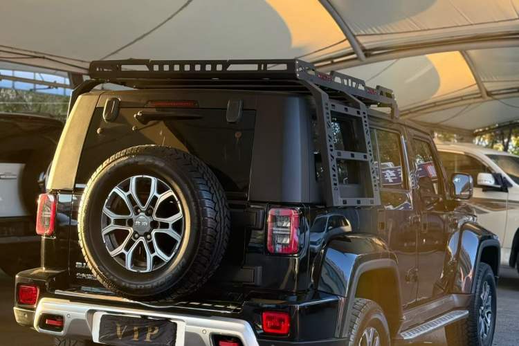 Used BAIC Off-Road BJ40 2023 2.0T Automatic Four-Wheel Drive Urban Hunter Edition Chivalrous Type Exterior 2