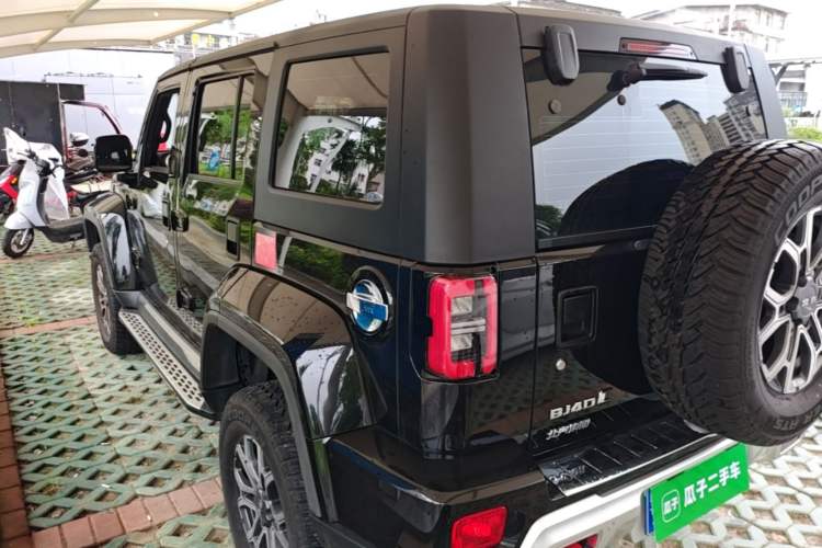 Used BAIC Off-Road BJ40 2023 2.0T Automatic Four-Wheel Drive Urban Hunter Edition Chivalrous Type Exterior 2