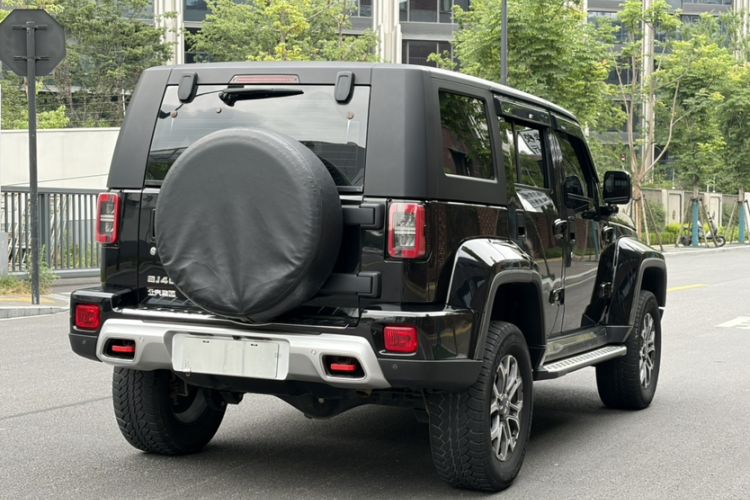 Used BAIC Off-Road BJ40 2023 2.0T Automatic Four-Wheel Drive Urban Hunter Edition Chivalrous Type Exterior 3