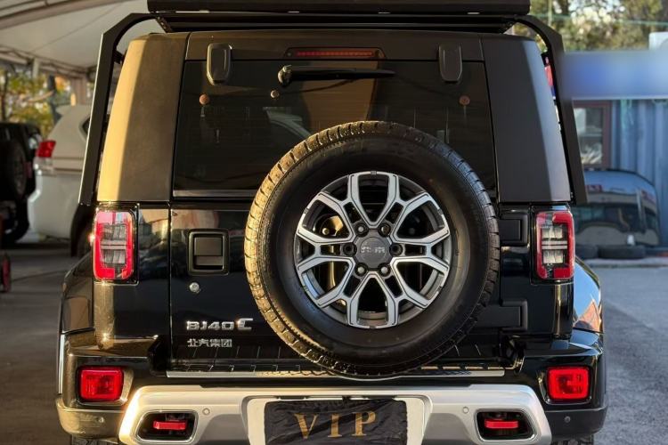 Used BAIC Off-Road BJ40 2023 2.0T Automatic Four-Wheel Drive Urban Hunter Edition Chivalrous Type Exterior 3