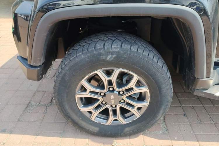 Used BAIC Off-Road BJ40 2023 2.0T Automatic Four-Wheel Drive Urban Hunter Edition Chivalrous Type Exterior 4
