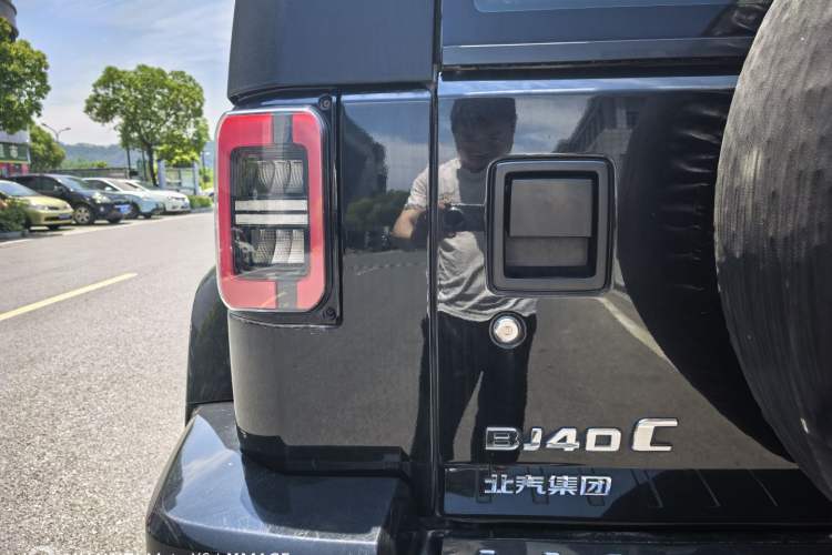 Used BAIC Off-Road BJ40 2023 2.0T Automatic Four-Wheel Drive Urban Hunter Edition Chivalrous Type Exterior 9