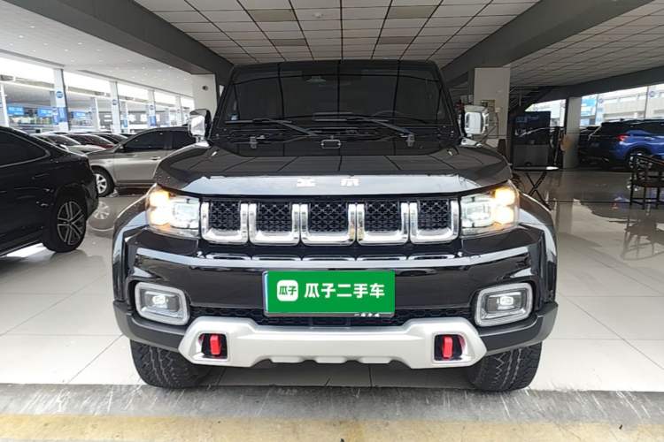 Used BAIC Off-Road BJ40 2023 2.0T Automatic Four-Wheel Drive Urban Hunter Edition Chivalrous Type Front