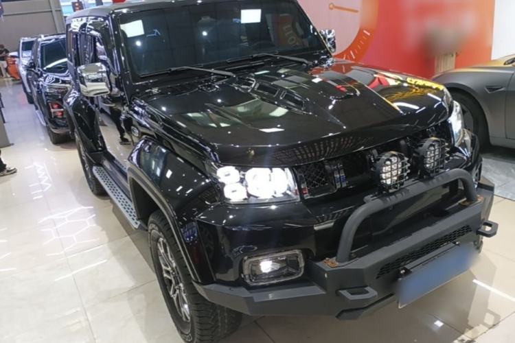 Used BAIC Off-Road BJ40 2023 2.0T Automatic Four-Wheel Drive Urban Hunter Edition Chivalrous Type Front Right 45 Deg
