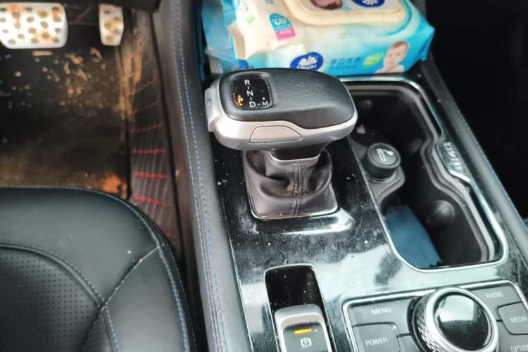 Used BAIC Off-Road BJ40 2023 2.0D Automatic Four-Wheel Drive Blade Hero Edition Adventurer Type Gear Lever