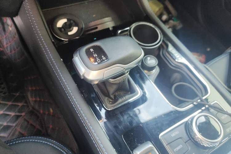 Used BAIC Off-Road BJ40 2023 2.0T Automatic Four-Wheel Drive Urban Hunter Edition Chivalrous Type Gear Lever