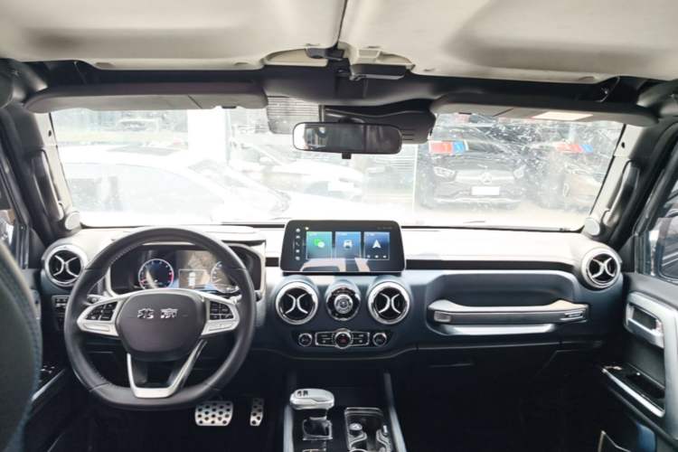 Used BAIC Off-Road BJ40 2023 2.0T Automatic Four-Wheel Drive Urban Hunter Edition Chivalrous Type Headliner