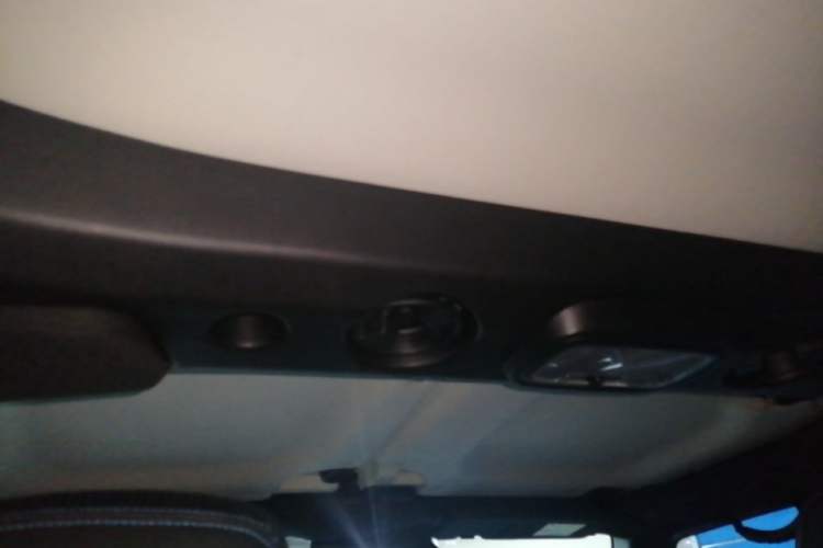 Used BAIC Off-Road BJ40 2023 2.0T Automatic Four-Wheel Drive Urban Hunter Edition Chivalrous Type Headliner