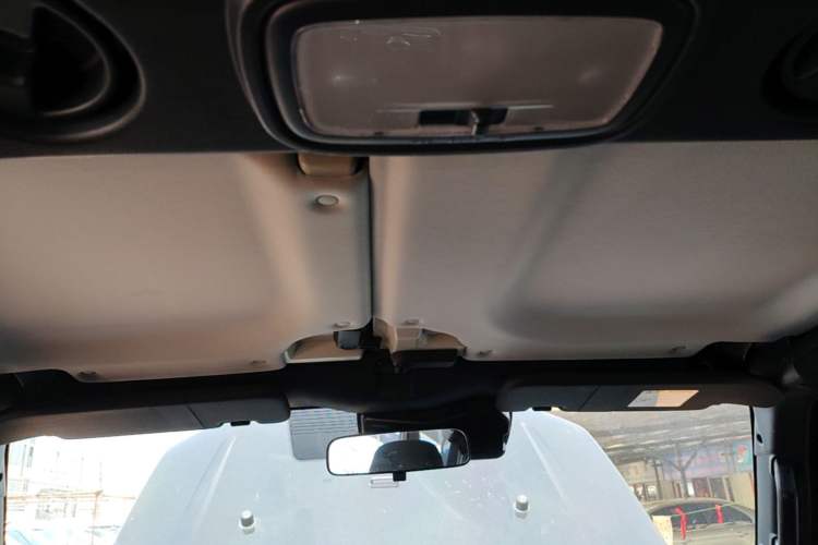 Used BAIC Off-Road BJ40 2023 2.0T Automatic Four-Wheel Drive Urban Hunter Edition Chivalrous Type Headliner