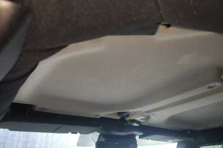 Used BAIC Off-Road BJ40 2023 2.0T Automatic Four-Wheel Drive Urban Hunter Edition Prestige Version Headliner