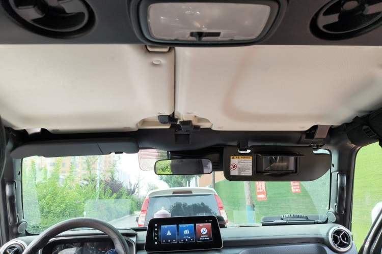 Used BAIC Off-Road BJ40 2023 2.0D Automatic Four-Wheel Drive Blade Hero Edition Adventurer Type Headliner
