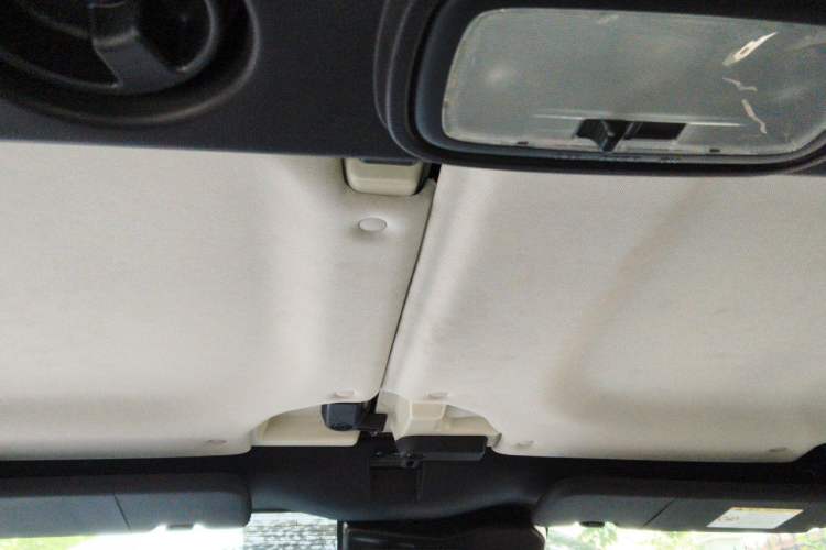 Used BAIC Off-Road BJ40 2023 2.0T Automatic Four-Wheel Drive Urban Hunter Edition Chivalrous Type Headliner