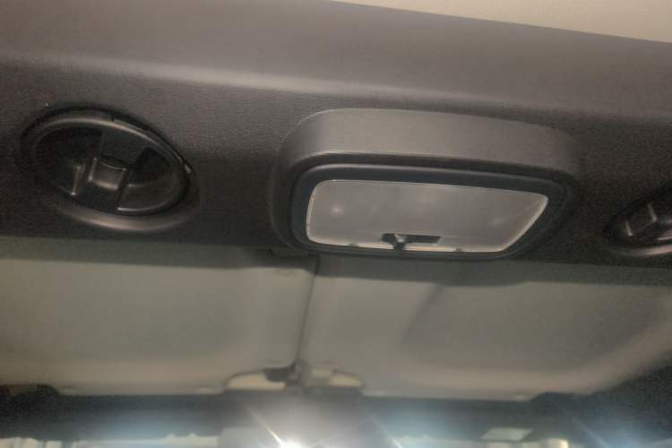 Used BAIC Off-Road BJ40 2023 2.0D Automatic Four-Wheel Drive Blade Hero Edition Adventurer Type Headliner